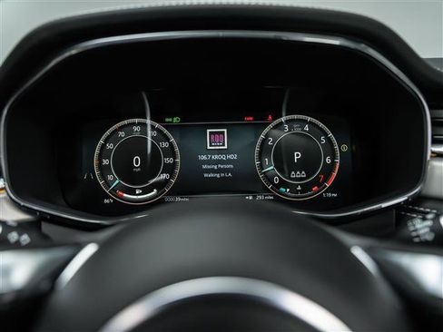 New 2025 Jaguar F-PACE R-Dynamic S AWD/4WD image 23