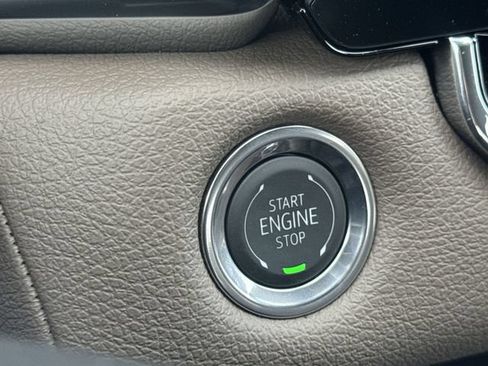 New 2026 GMC Canyon Denali AWD/4WD image 19