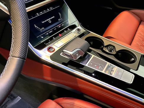 Certified 2024 Audi S7 Premium Plus w/ S Sport Package AWD/4WD image 16