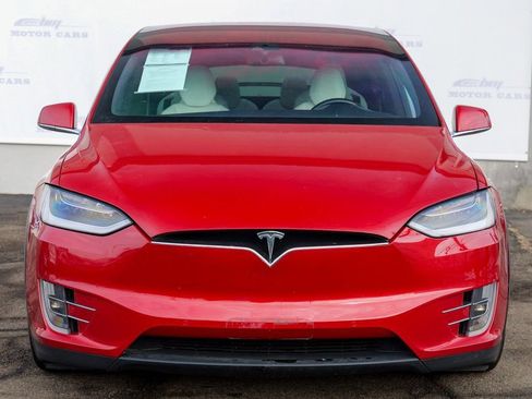 Used 2016 Tesla Model X 90D image 2