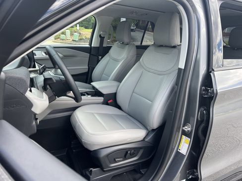 New 2026 Ford Explorer Active w/ Active Comfort Package AWD/4WD image 15
