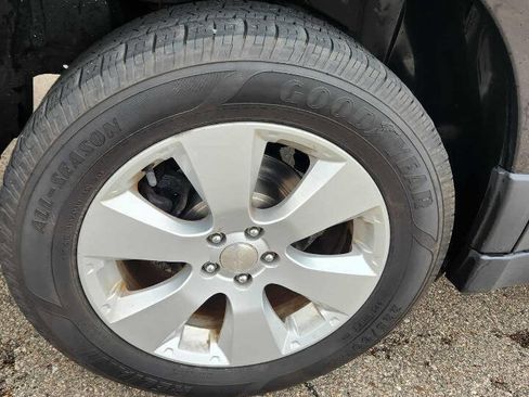 Used 2011 Subaru Outback 2.5i Limited image 31