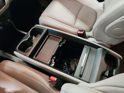 Used 2024 Honda Odyssey Touring image 19