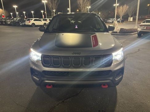 Used 2022 Jeep Compass Trailhawk w/ Trailhawk Elite Group image 2