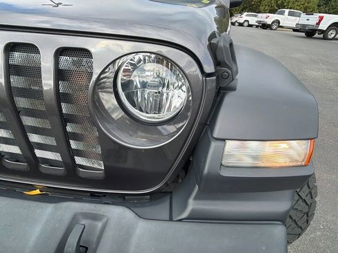 Used 2020 Jeep Gladiator Sport w/ Quick Order Package 24S AWD/4WD image 22