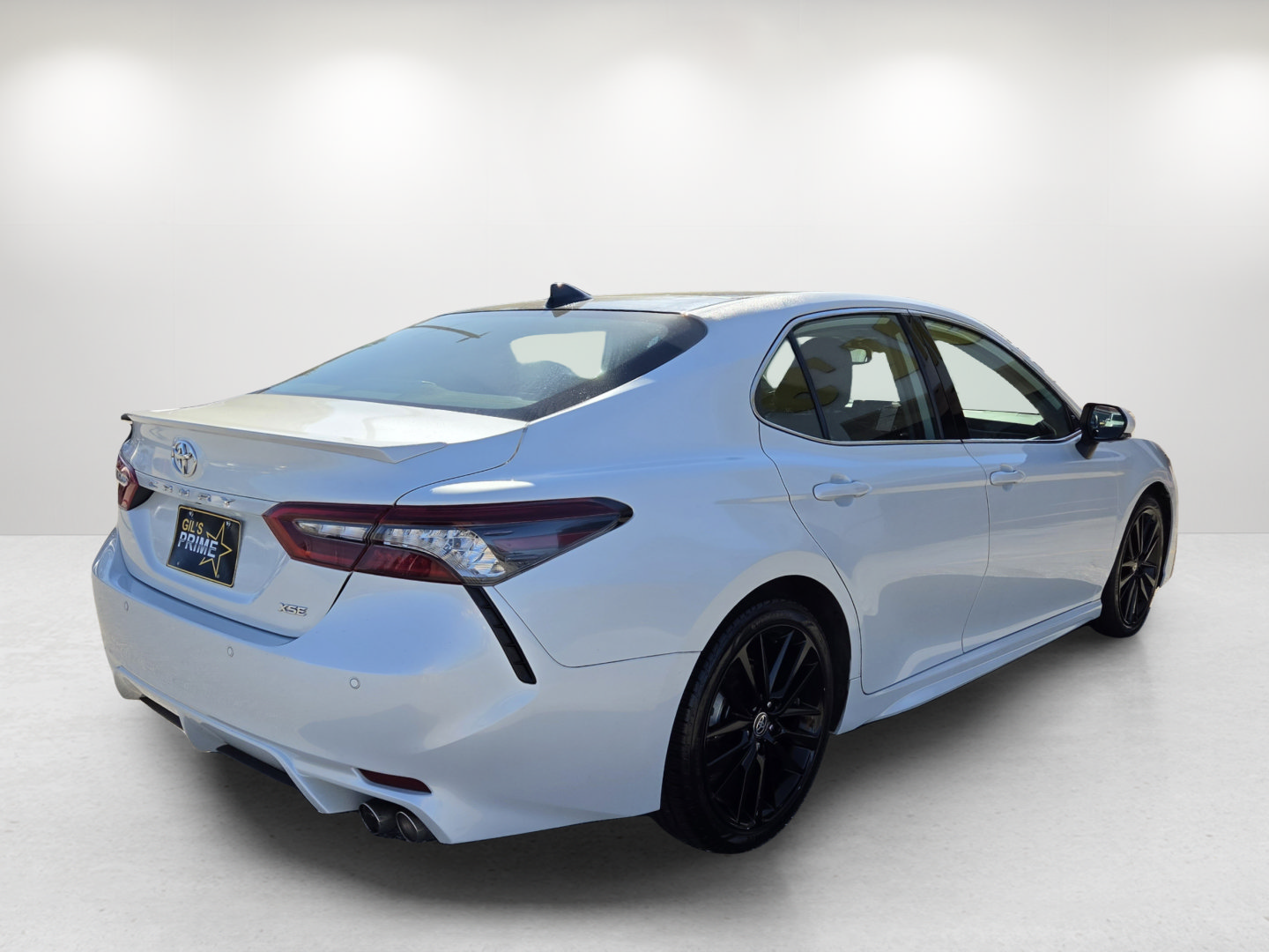 Used 2021 Toyota Camry XSE w/ Navigation Package FWD image 5