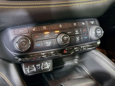 Used 2023 Dodge Durango R/T image 14