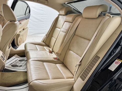 Used 2013 Lexus ES 300h image 10