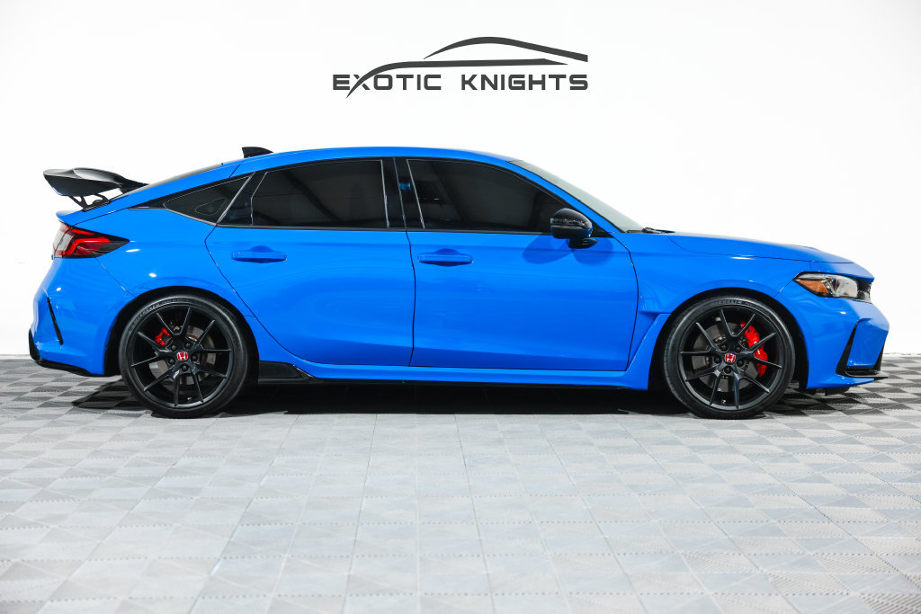 Used 2025 Honda Civic Type R image 1