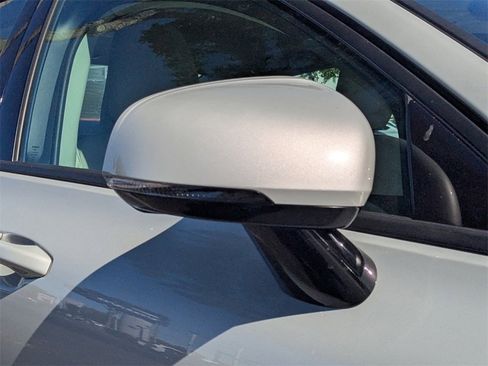 Used 2020 Volvo S60 T5 Momentum image 10