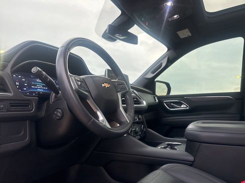 Used 2022 Chevrolet Tahoe LT w/ Luxury Package image 45