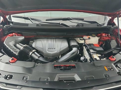 Used 2024 Chevrolet Traverse LT w/ LPO, Floor Liner Package FWD image 30