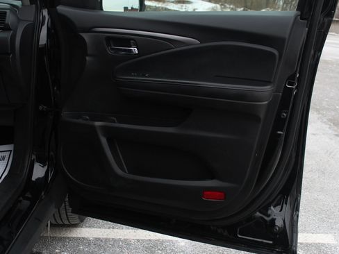 Used 2017 Honda Ridgeline RTL image 18