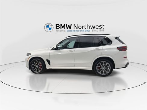 New 2026 BMW X5 xDrive40i w/ M Sport Package AWD/4WD image 11