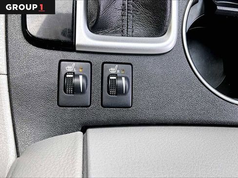 Used 2018 Toyota Highlander XLE w/ Carpet Mat Package (TMS) AWD/4WD image 35