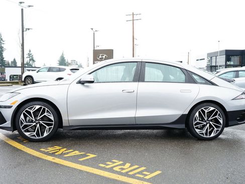 Certified 2025 Hyundai Ioniq 6 SEL image 10