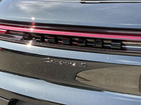 New 2026 Porsche Cayenne S image 33