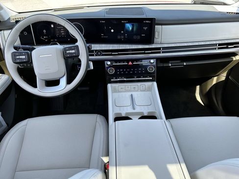 New 2025 Hyundai Santa Fe Calligraphy FWD image 3