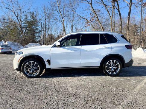Certified 2025 BMW X5 xDrive40i w/ Parking Assistance Package image 3