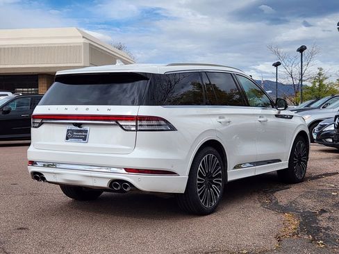 Used 2023 Lincoln Aviator Black Label w/ Dynamic Handling Package image 5
