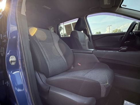 Used 2021 Nissan Rogue S image 7