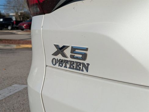 Used 2021 BMW X5 xDrive40i w/ Premium Package image 24