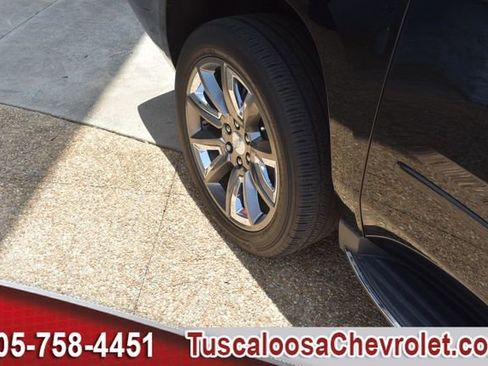 Certified 2016 Chevrolet Suburban LTZ RWD image 16