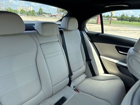 Used 2024 Mercedes-Benz C 300 4MATIC Sedan w/ Advanced USB Package image 34