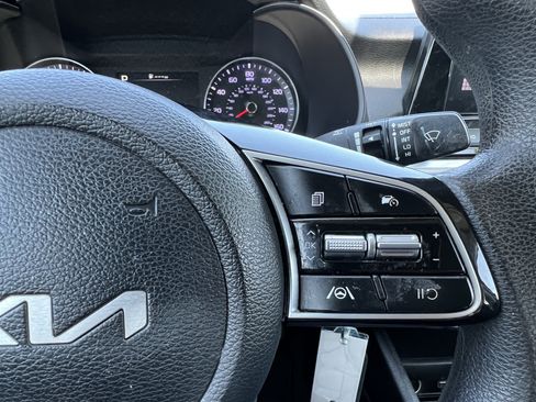 Certified 2024 Kia Forte LXS FWD image 25