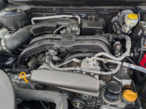 Used 2025 Subaru Outback Onyx Edition image 33