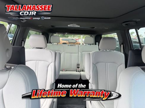 New 2026 Jeep Grand Wagoneer Limited AWD/4WD image 33