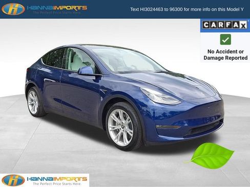 Used 2023 Tesla Model Y Long Range AWD/4WD image 1