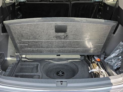 Used 2024 Volkswagen Atlas SE FWD image 67