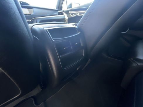 Certified 2023 Cadillac XT5 Luxury FWD image 13
