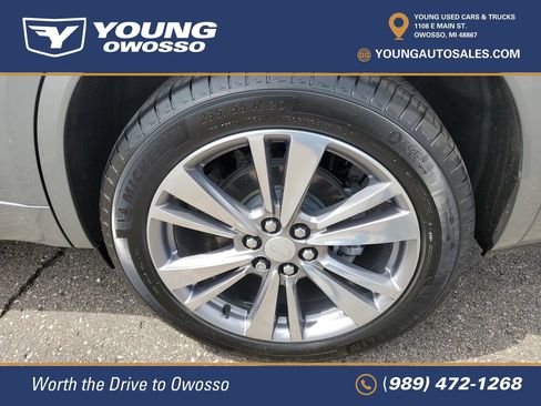 Certified 2025 Cadillac XT6 Premium Luxury w/ LPO, Floor Liner Package AWD/4WD image 33