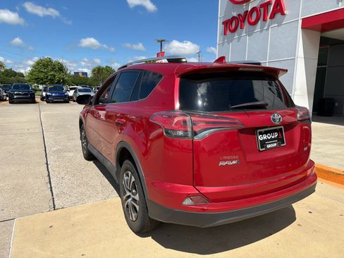 Used 2016 Toyota RAV4 LE FWD image 45