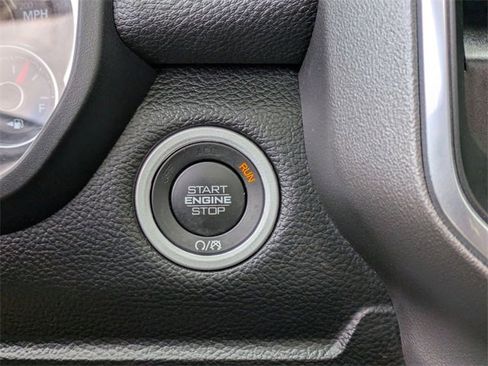 Used 2021 RAM 1500 Laramie image 22