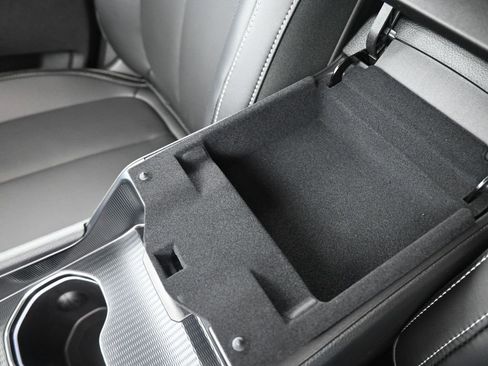 New 2025 Jeep Grand Cherokee L Limited w/ Luxury Tech Group II image 4