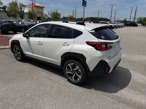 Used 2025 Subaru Crosstrek 2.5i Premium AWD/4WD image 8