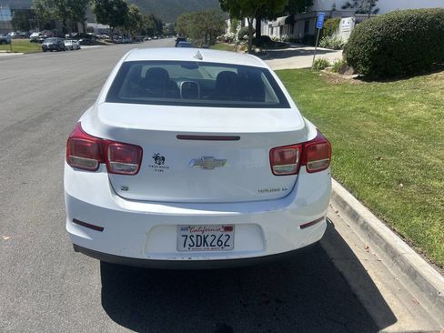 Used 2015 Chevrolet Malibu LT image 8