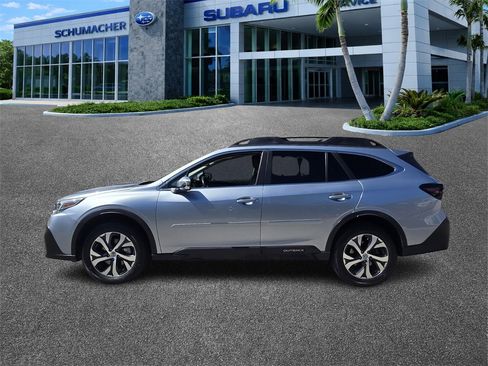 Used 2020 Subaru Outback Limited image 4