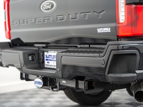 New 2026 Ford F250 Lariat w/ Black Appearance Package AWD/4WD image 10