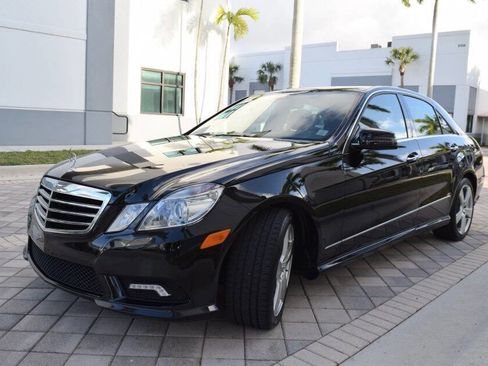 Used 2010 Mercedes-Benz E 350 4MATIC Sedan image 2