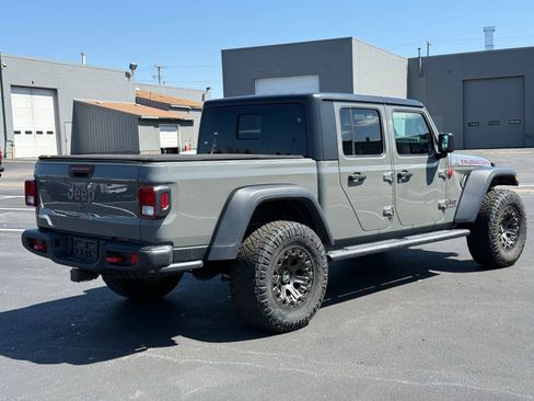 Used 2020 Jeep Gladiator Rubicon w/ Cold Weather Group AWD/4WD image 3
