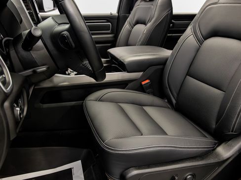 Used 2023 RAM 1500 Big Horn AWD/4WD image 30