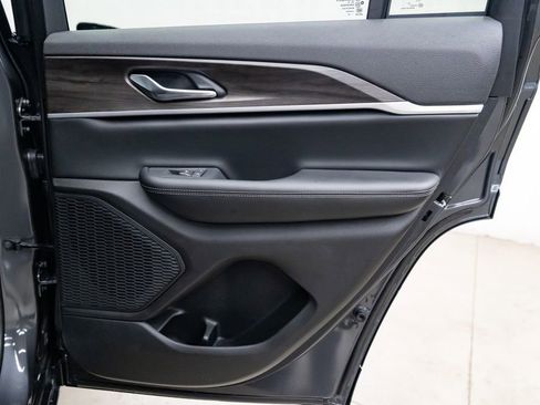 New 2026 Jeep Grand Cherokee 4WD image 30