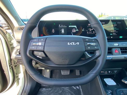 New 2026 Kia K4 EX FWD image 16