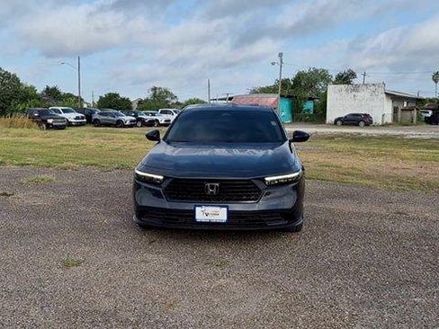 Used 2025 Honda Accord SE image 3