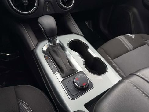 Used 2025 Chevrolet Blazer LT image 28