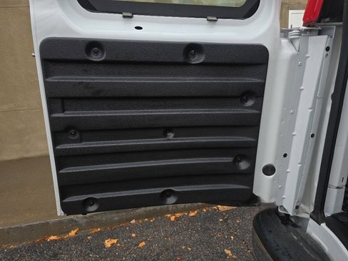 Used 2024 GMC Savana 2500 Work Van w/ Driver Convenience Package image 30